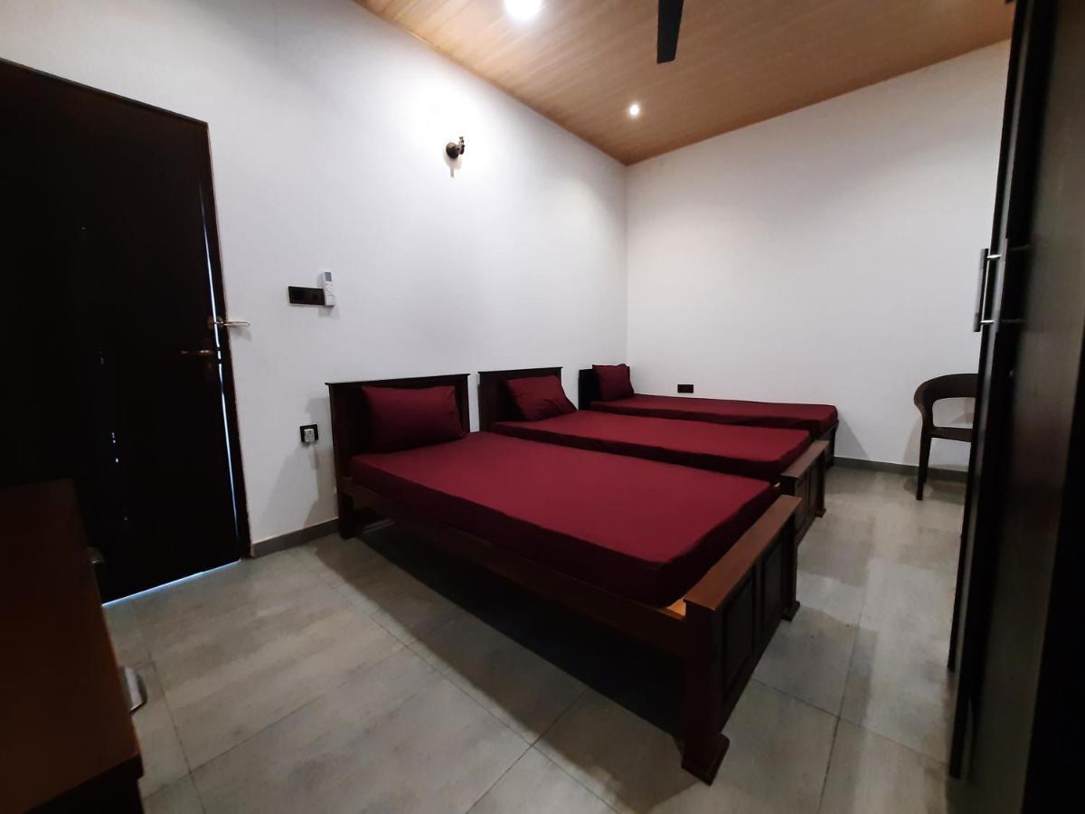 פוטאלם Taj Residence מראה חיצוני תמונה