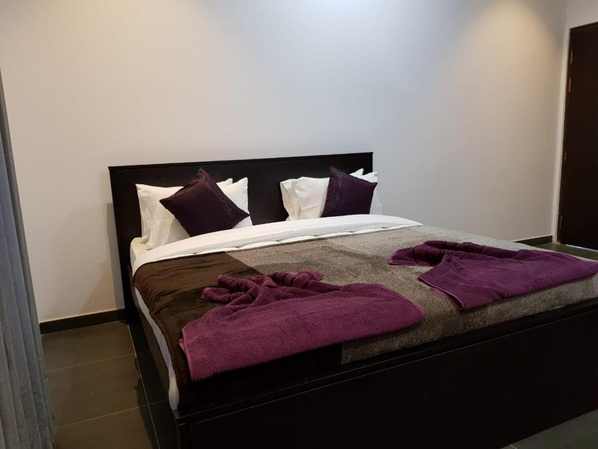 פוטאלם Taj Residence מראה חיצוני תמונה
